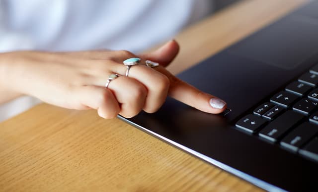 Fingeravtrykksleser/-sensor