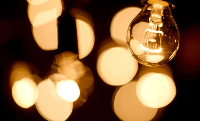 Ravfarget glass, filamenter