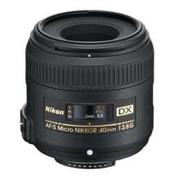Nikon AF-S DX Micro Nikkor 40mm f/2.8G