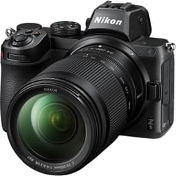 Nikon Z5  NIKKOR Z 24-200mm f/4-6.3 VR