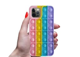 Mobilskal med Pop it leksak till iPhone 11, Regnbåge