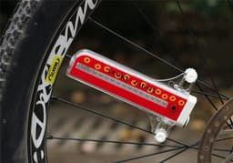 Cykelhjulsbelysning med 32 mönster