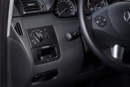 Qi trådløs oplader - OEM design - Mercedes Vito/Viano (W639) - 10W