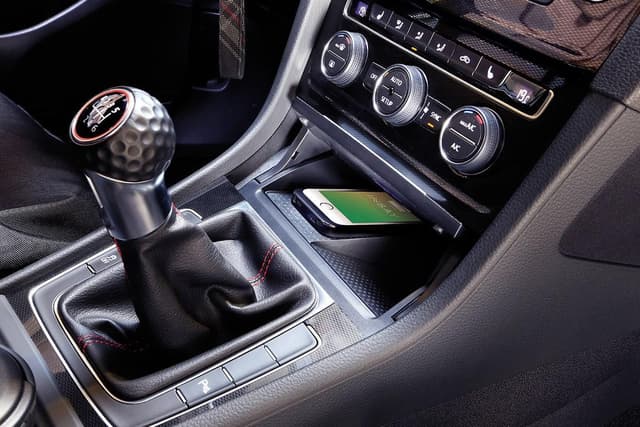 Qi trådløs oplader - OEM design - VW Golf VII (Lhd) - 10W