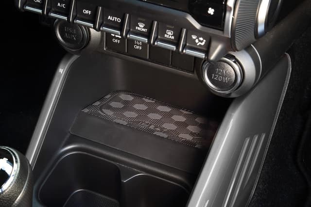 Qi trådløs oplader - OEM design - Suzuki Ignis 2017-2021 - 10W