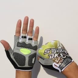 24 73385 Exercise gloves