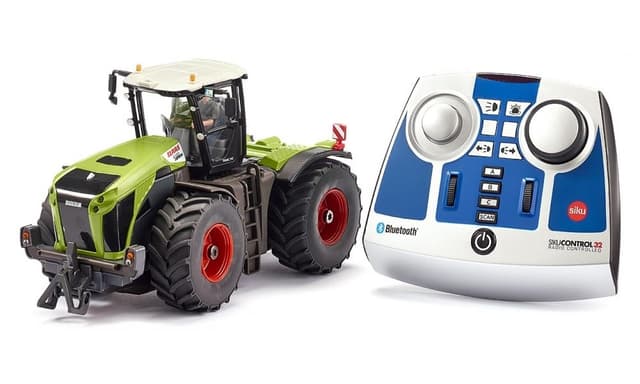 SIKU Claas Xerion 5000 Trac VC - 1:32
