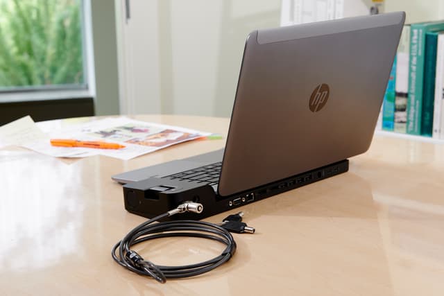 HP UltraSlim Docking Station 2013 Station d'accueil VGA, 2 x DP Hp 735 G6 745 G6