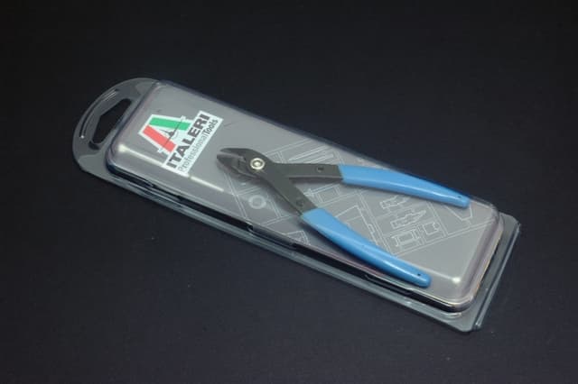 ITALERI Sprue Cutter / Vinkletænger