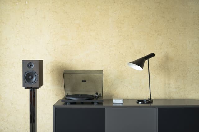 Pro-ject Primary E levysoitin (musta)