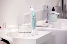 Remington Reveal microdermabrasion device MD3000
