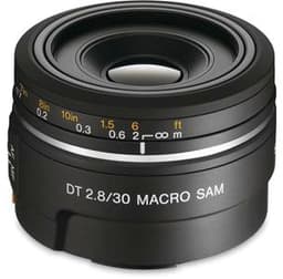 Sony 30mm f/2.8 makro-objektiivi