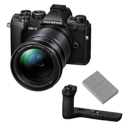 Olympus OM-D E-M5 Mark III 12-200mm KIT