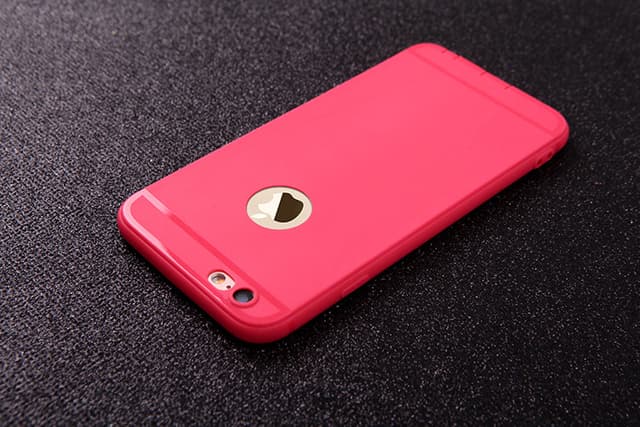 Ultraslim Silikon Skal till iPhone 6/6S - Röd