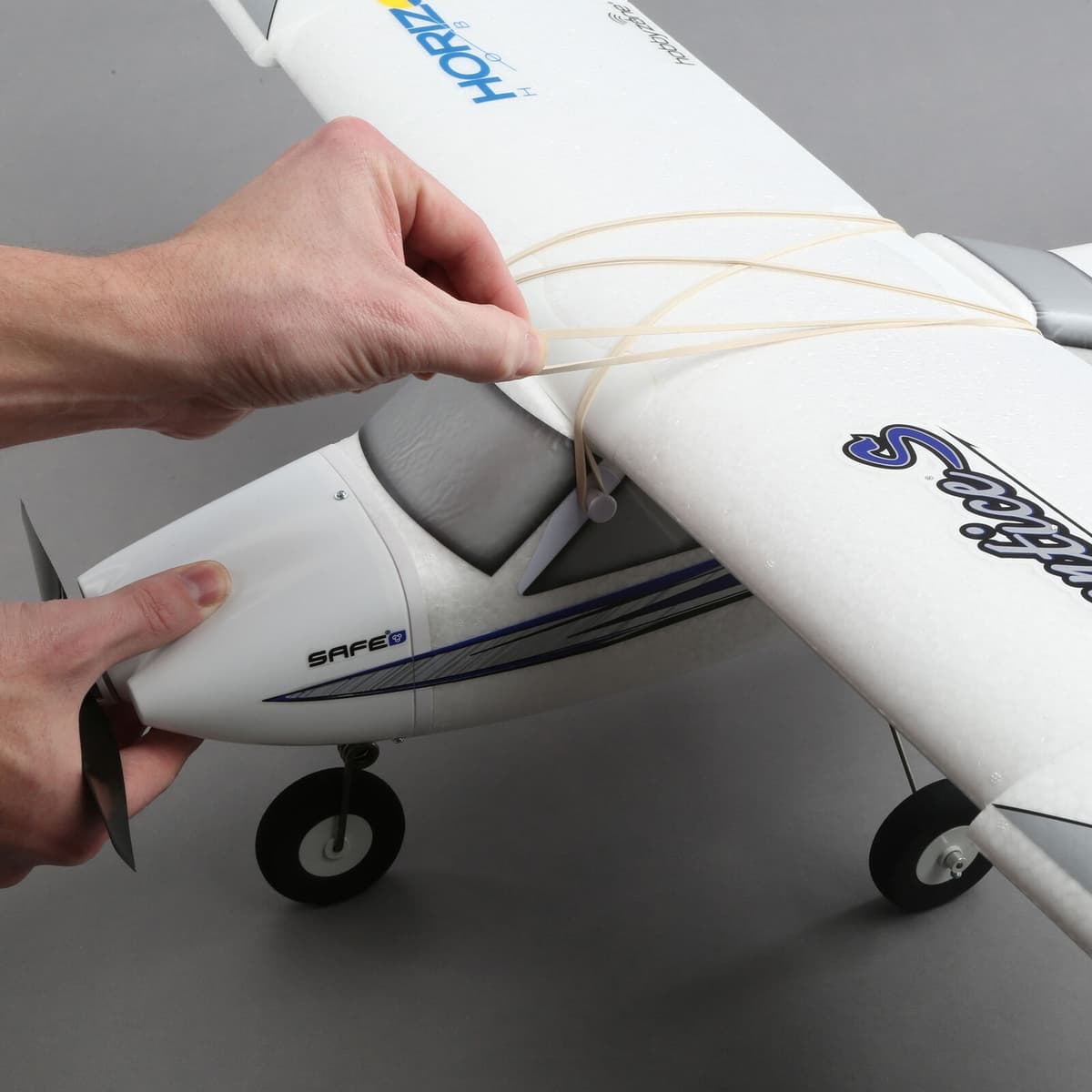 E-Flite Apprentice S 1.2m RTF w/SAFE - Elkjøp
