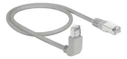 Delock -verkkokaapeli RJ45 Cat.6A S / FTP ylöspäin kulma / suora 0,5 m