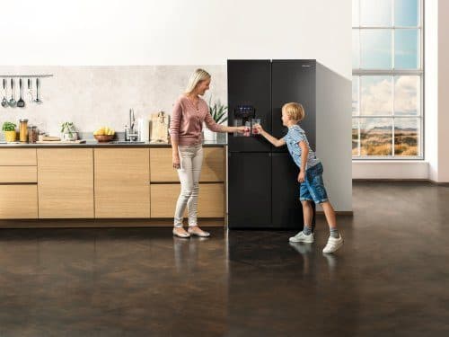 Jää- ja vesiannostelija