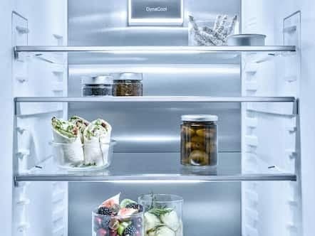 CleanSteel-takaseinä