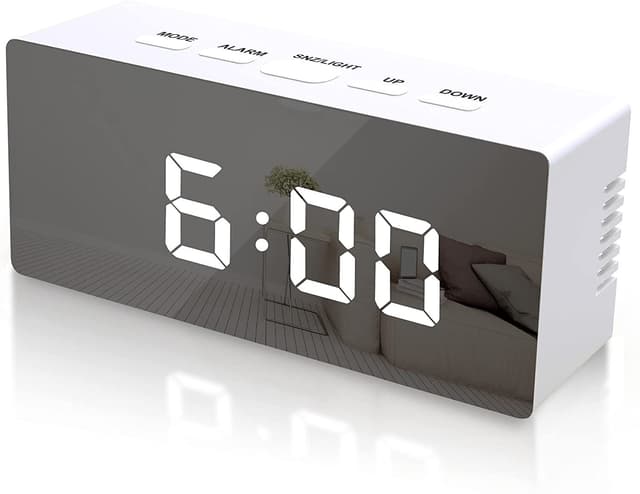 Digital LED vekkerklokke med speiloverflate Hvit