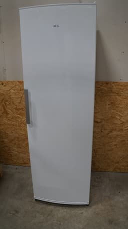 AEG køleskab RKS539F1DW - D13820 - brugt