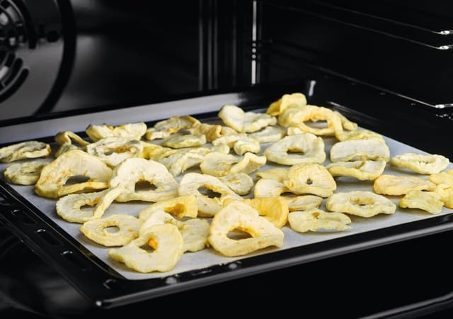 Matlagning med cirkulerande luft – flyttar runt värmen jämnt