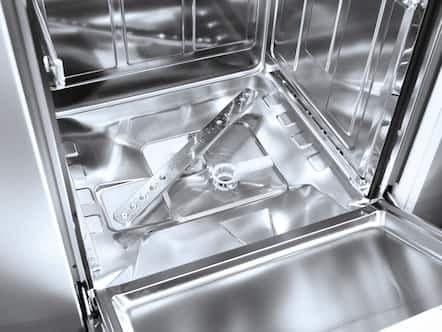 Koneen puhdistuspesu