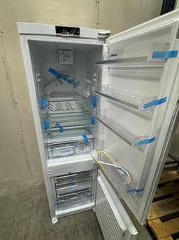 Gram køle/fryseskab KFI1401754 - brugt