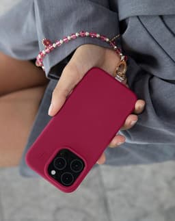 Silicone Case MagSafe iPhone 16 Cranberry