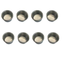 8 Pakkauksessa minimetalliset kynttilänsisäkkeet, kynttilänjalkakuppi, ei pohjassa reikiä