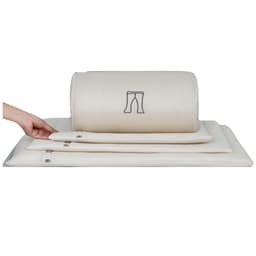 Broderte skittentøysposer, sett med 4