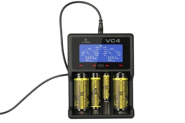 XTAR VC4 NimH/Li-Ion lader