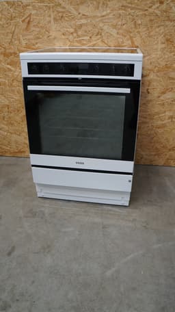 Voss keramisk komfur VKK67740HV - brugt