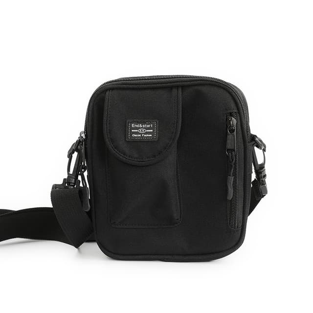 Lätt crossbody-väska 18x15x5 cm