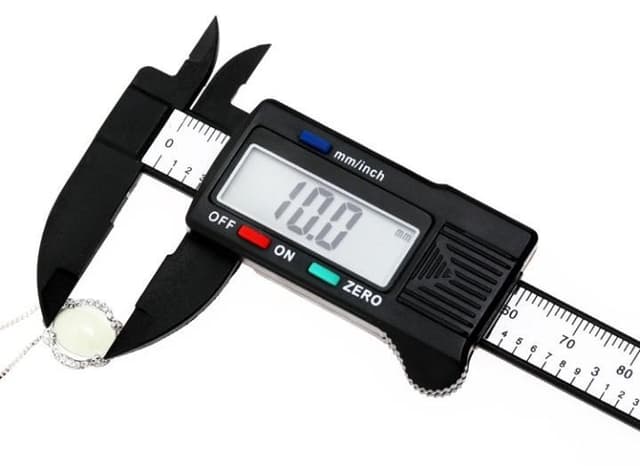 Digitaalinen mittanauha, 15 cm