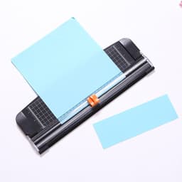 A4 papirkutter Sort