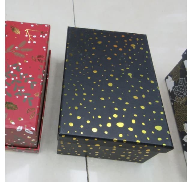 Box DIANA-7, med lock 25x18xH10,5cm, svart/guld