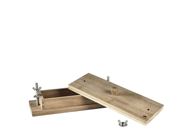 HOLM Sausage press 34.9 x 13 x 10.8 cm Acacia wood