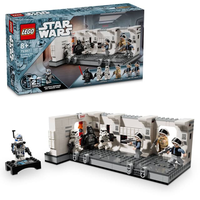 LEGO Star Wars Boarding the Tantive IV 75387
