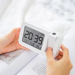 Projisert vekkerklokke med temperaturvisning