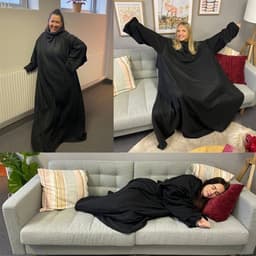 Teppe med ermer i høykvalitets fleece - Svart