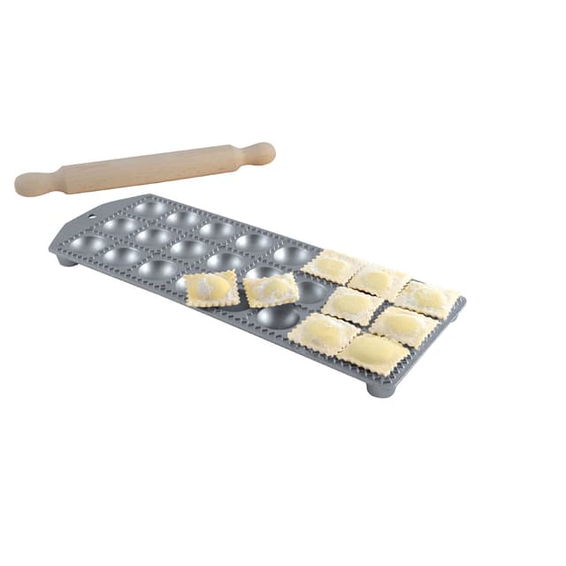 Ravioliform med kjevle, 24 runde hull