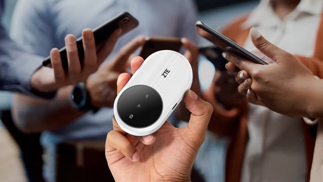 ZTE U10 4G CAT 4 WiFi 6 bærbar router | Elgiganten