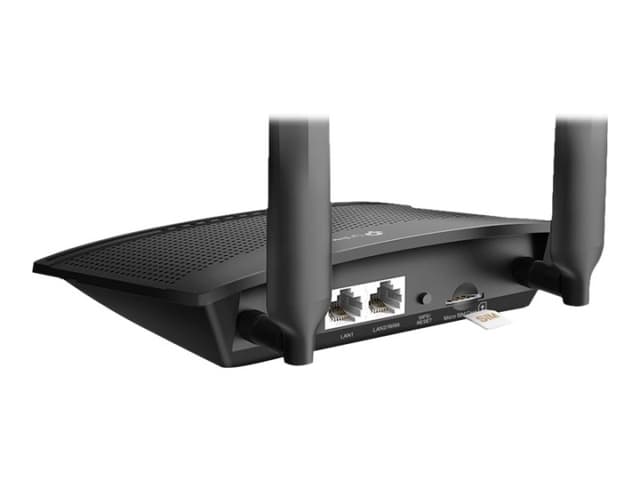TP-LINK TL-MR100 trådløs ruter på skrivebordet