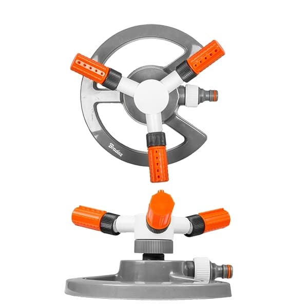 Set med 4 produkter. 3-arm roterande sprinkler