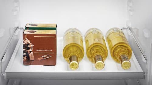 Monikäyttöinen juoma-alusta