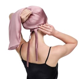 Justerbar lang silke sovehætte Lyserød