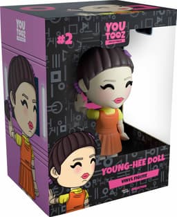 Youtooz Squid Game: Young-Hee Doll vinylfigur