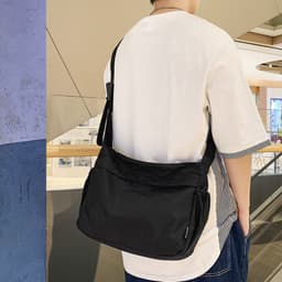 Grå Skulderveske - Romslig og Stilig Canvas Tote Sort