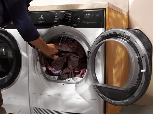 Nopea apu: kuivaa jopa 4 kg hellävaraisesti 75 minuutissa*