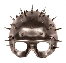 Mask med naglar